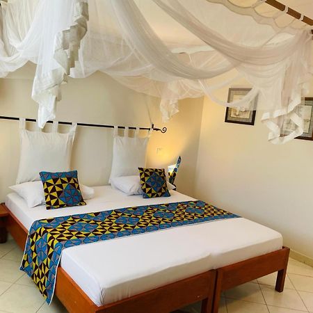 Le Lodge Des Almadies Dakar Luaran gambar